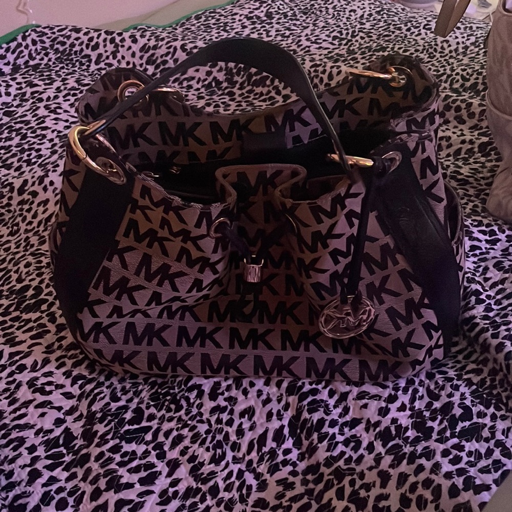 Michael kors in good condition